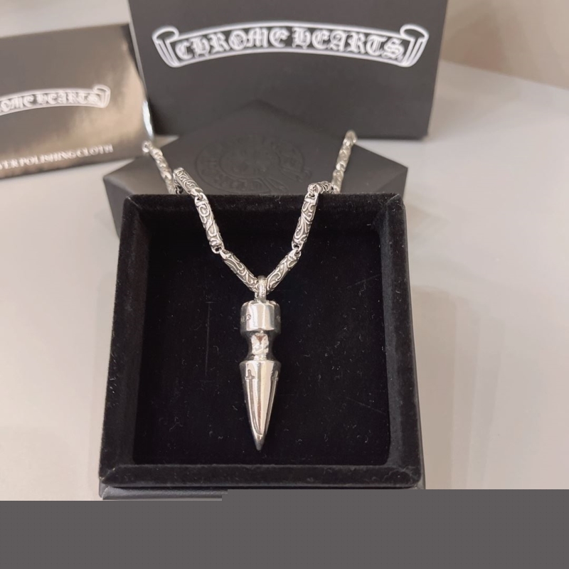 Ch**me He**ts necklaces